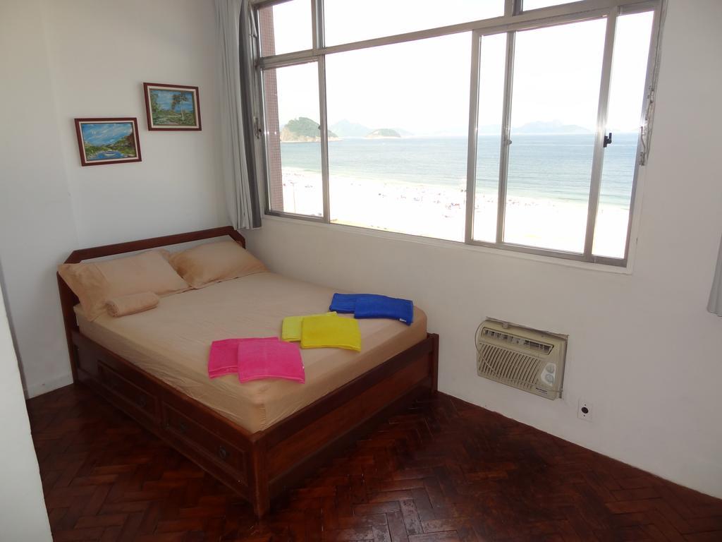 Oceanfront Copacabana Apartment Рио де Жанейро Екстериор снимка