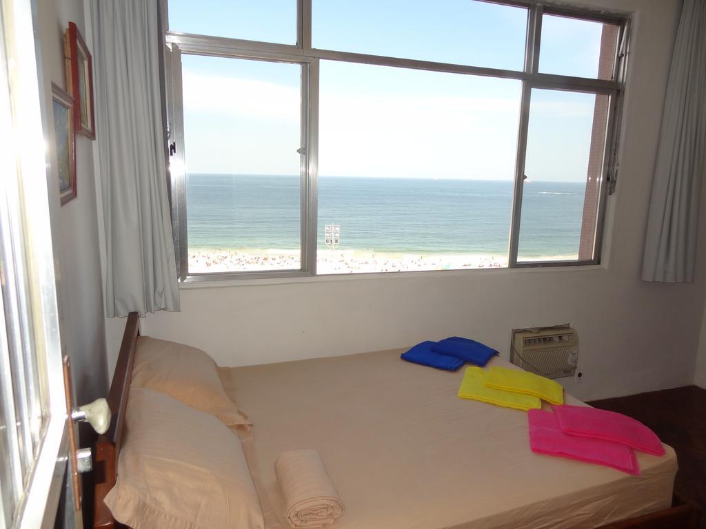 Oceanfront Copacabana Apartment Рио де Жанейро Екстериор снимка
